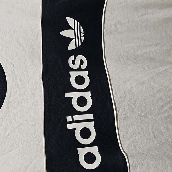 Adidas Cream Black Tee Shirt Size Medium - Picture 3 of 6